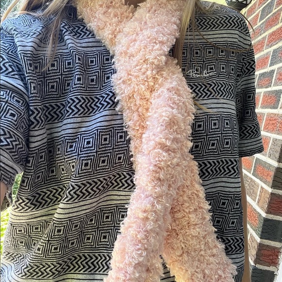 Crochet pink fuzzy scarf!! - Picture 6 of 6